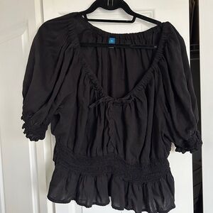 Old Navy Black Peasant Blouse